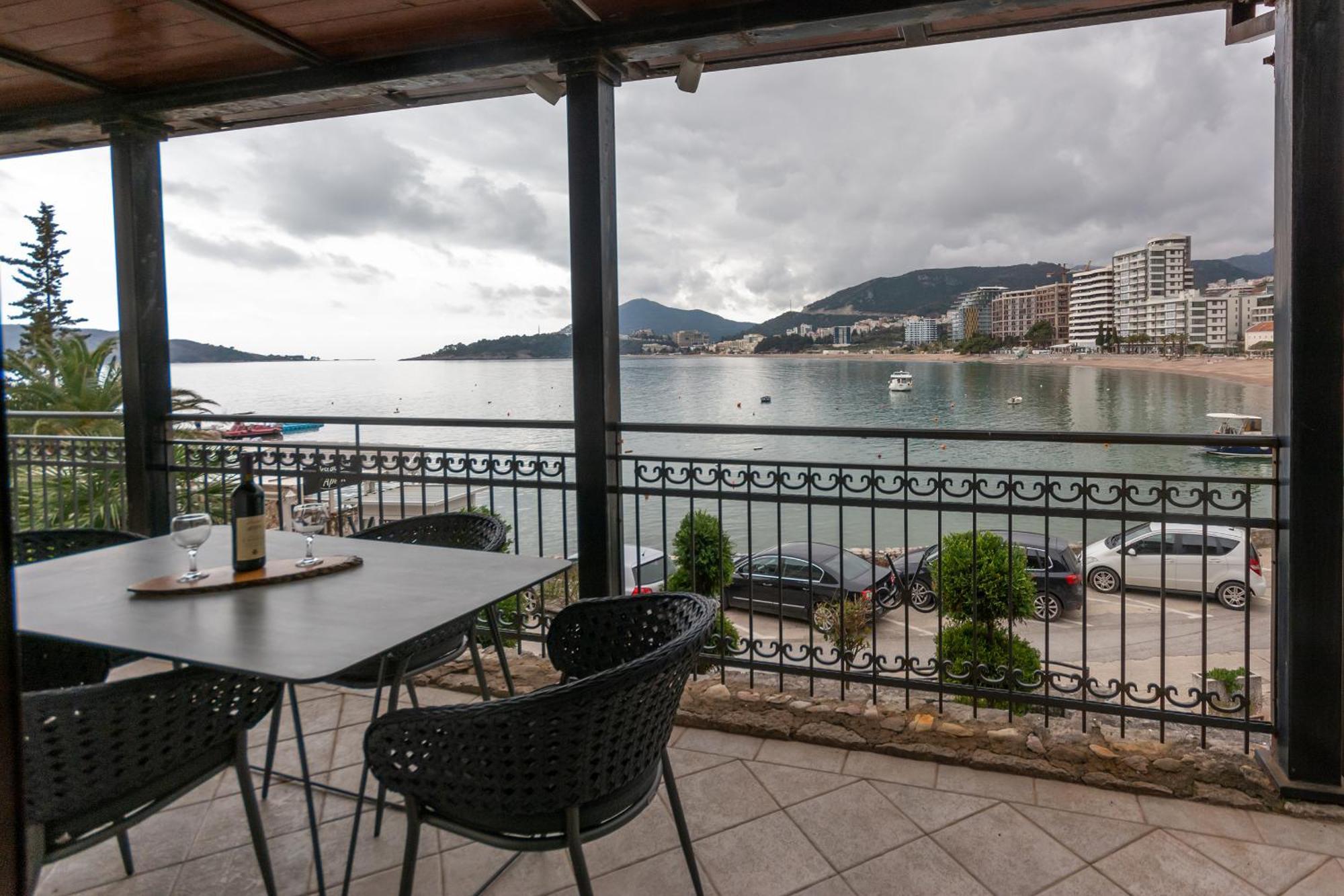 Sea Pearl Apartments Rafailovici Exterior foto